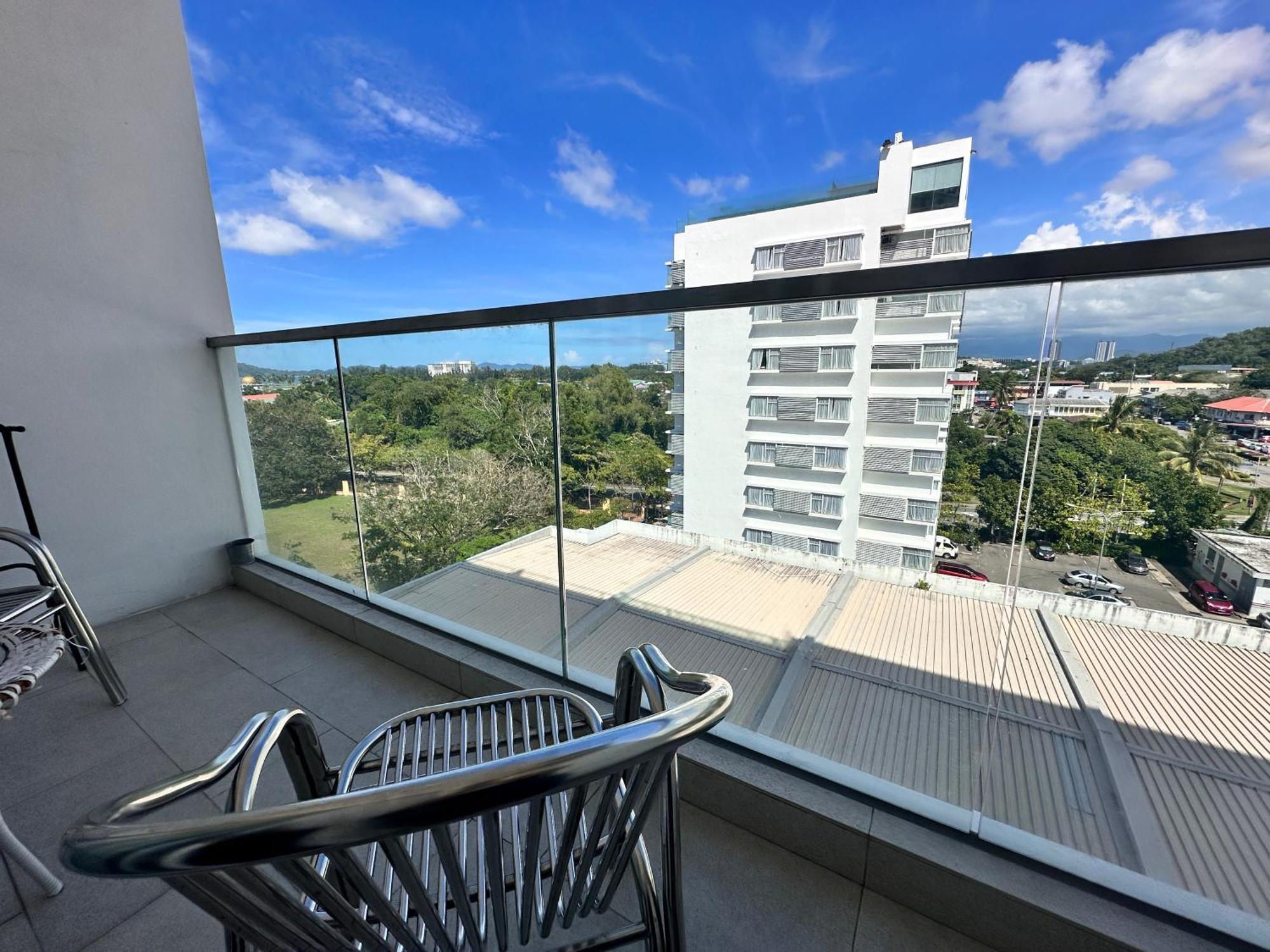 Aru Suites Homestay Wifi,Carpark,24H Check In,Water Filter By R2 Residence Kota Kinabalu Exterior foto