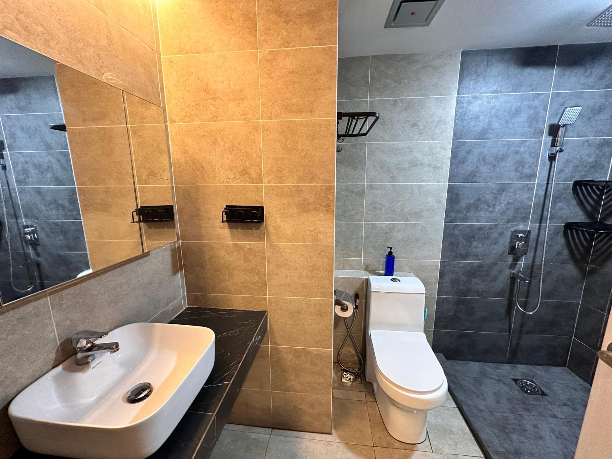 Aru Suites Homestay Wifi,Carpark,24H Check In,Water Filter By R2 Residence Kota Kinabalu Exterior foto
